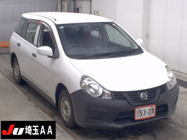 Nissan AD