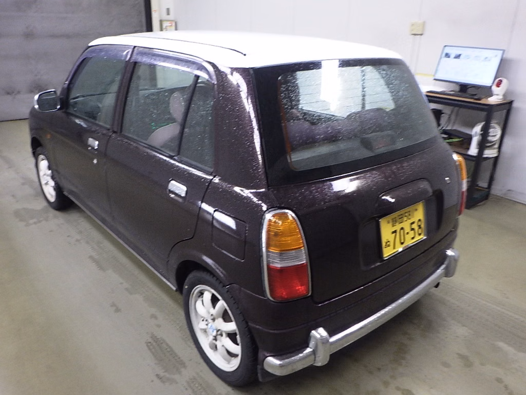 DAIHATSU MIRA GINO