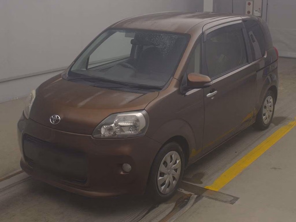 TOYOTA PORTE