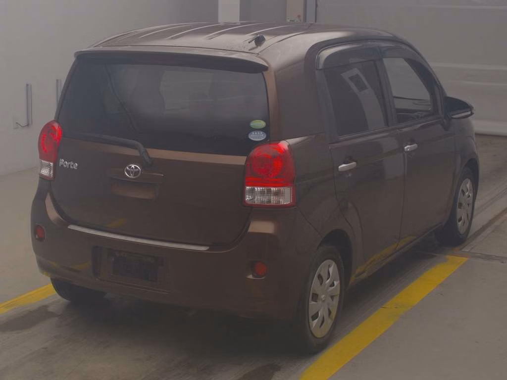 TOYOTA PORTE