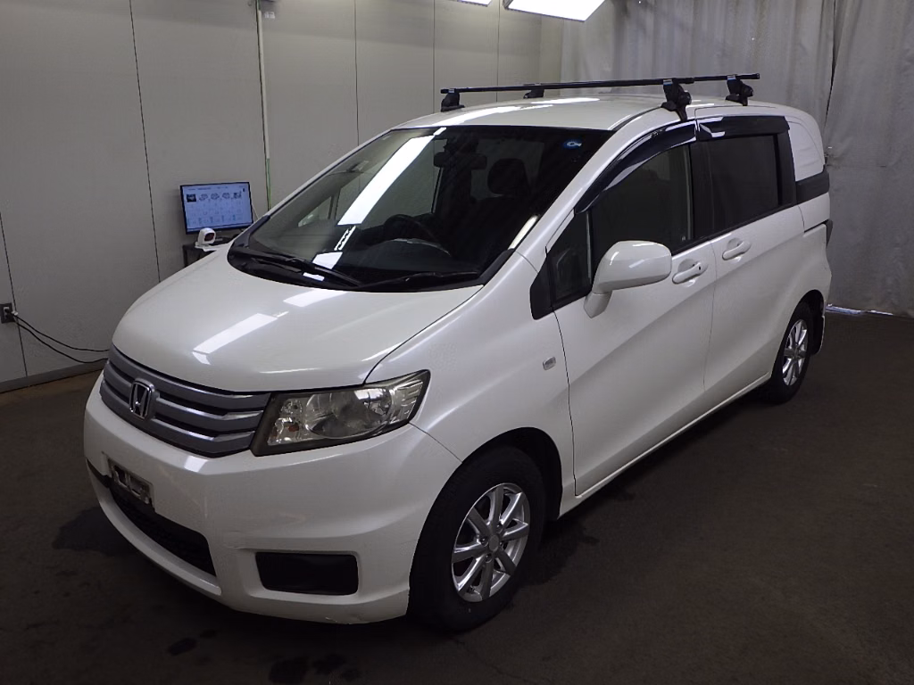 HONDA FREED SPIKE