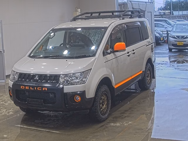 MITSUBISHI DELICA D:5