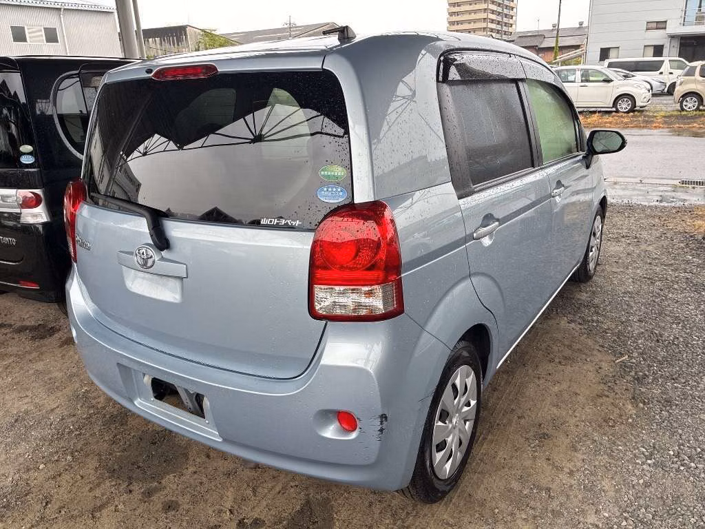 TOYOTA PORTE