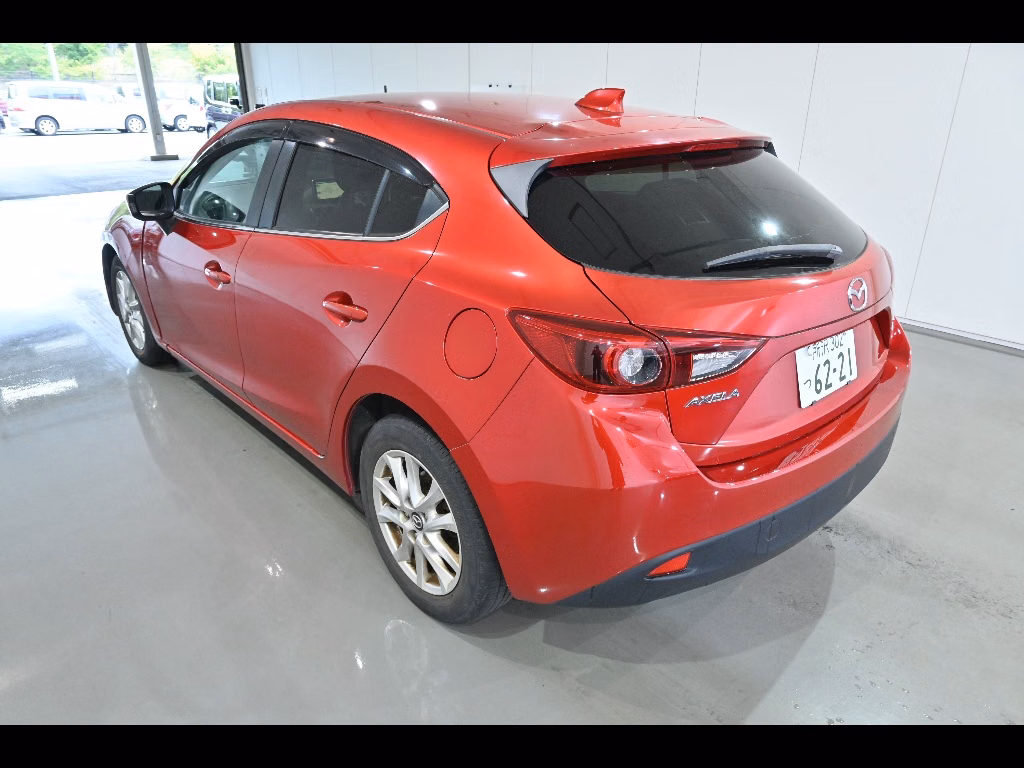 MAZDA AXELA