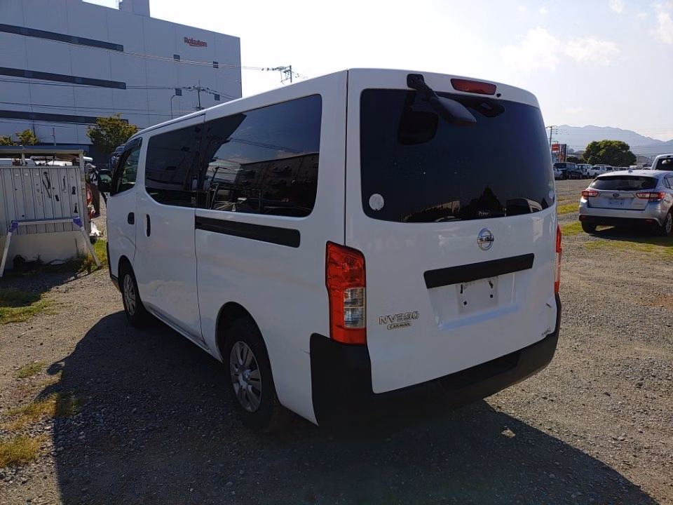 NISSAN NV350 CARAVAN