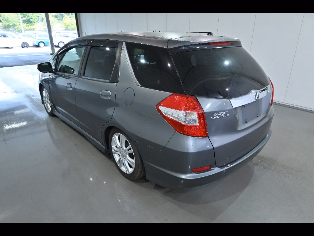 HONDA FIT SHUTTLE
