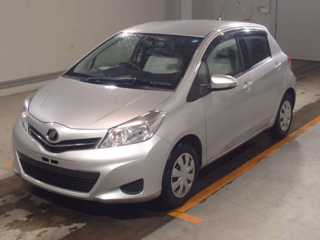 TOYOTA VITZ