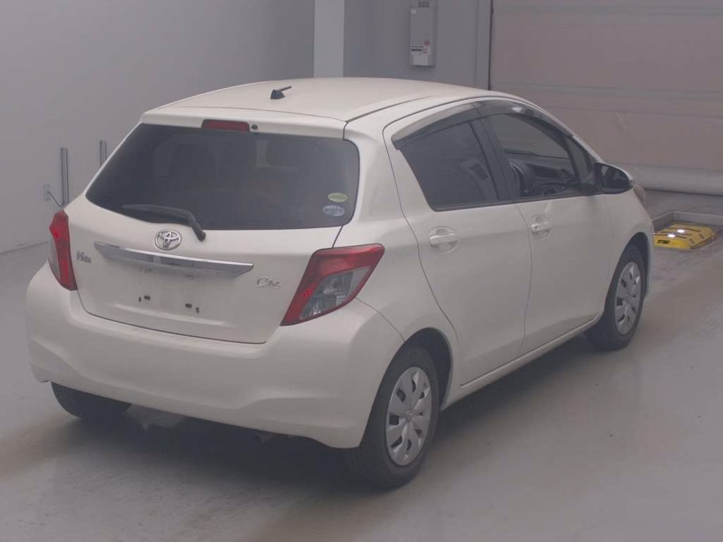 TOYOTA VITZ