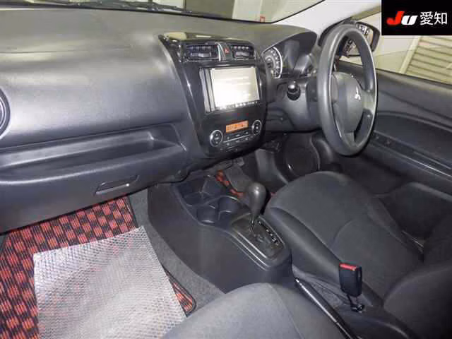 MITSUBISHI MIRAGE