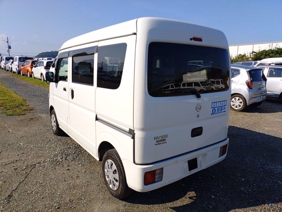 NISSAN NV100 CLIPPER