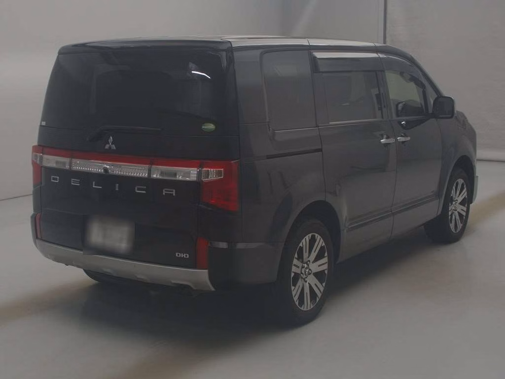 MITSUBISHI DELICA D:5
