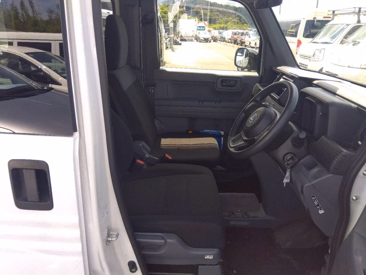 HONDA N-VAN