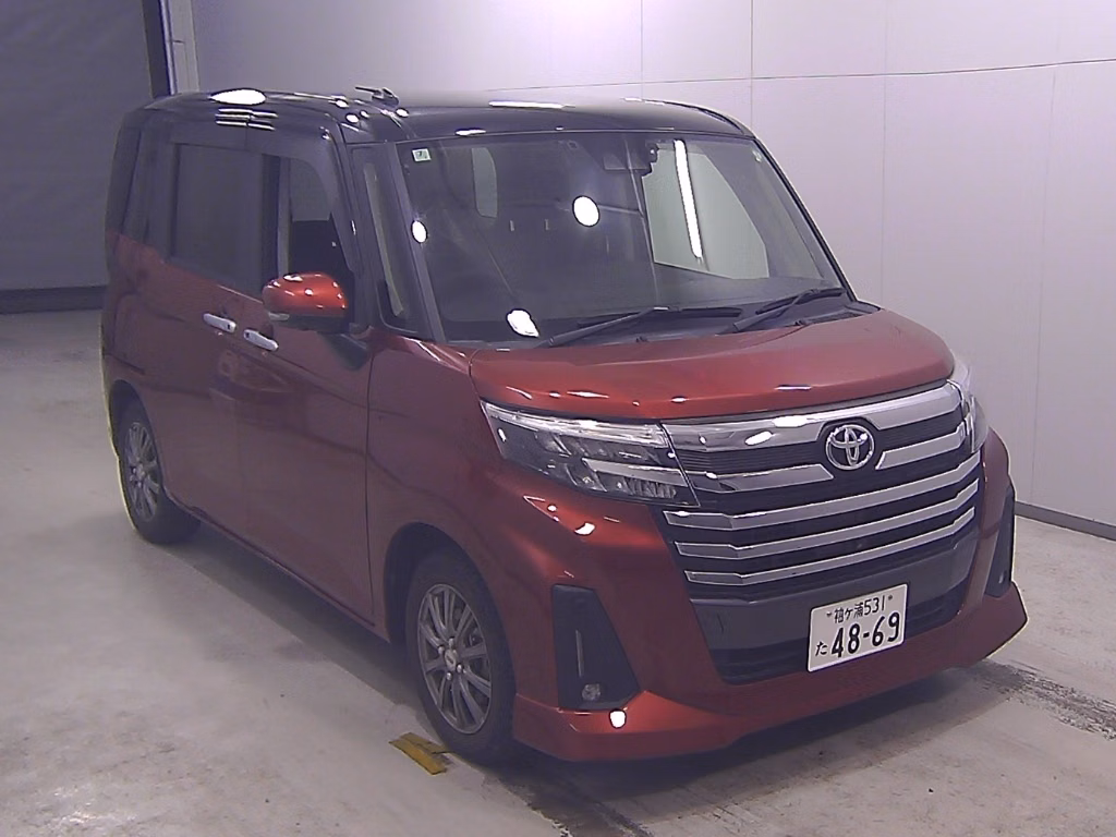 TOYOTA ROOMY