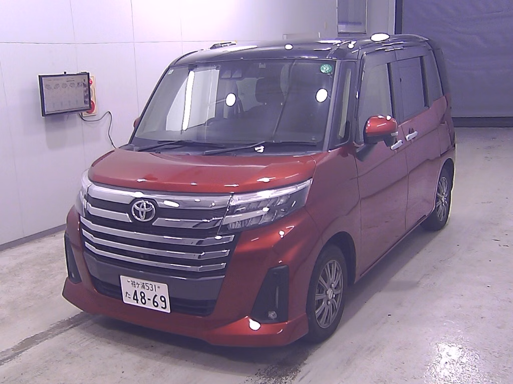 TOYOTA ROOMY