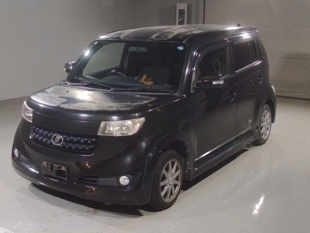 TOYOTA BB
