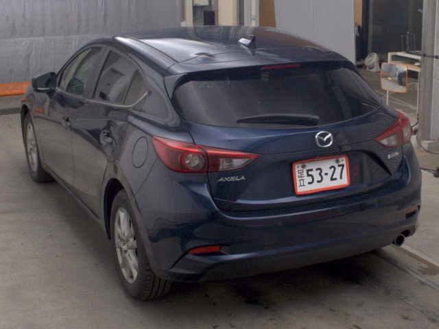 MAZDA AXELA