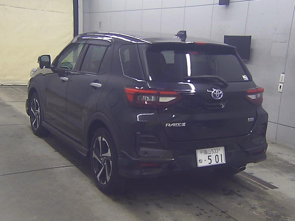 TOYOTA RAIZE