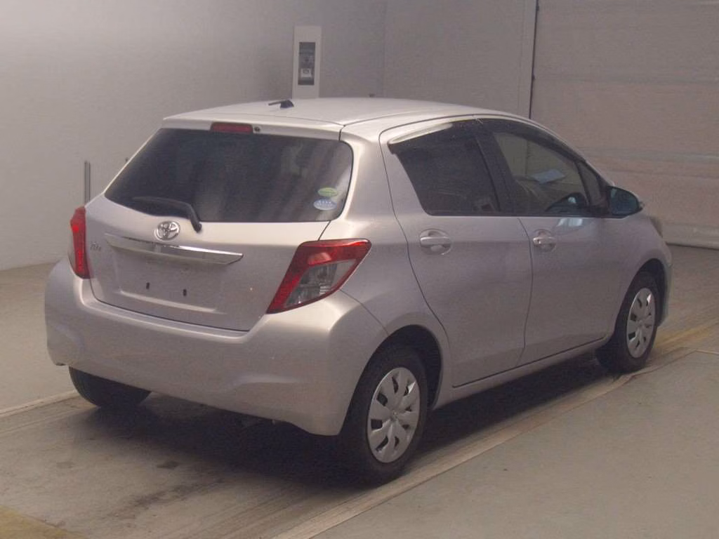 TOYOTA VITZ