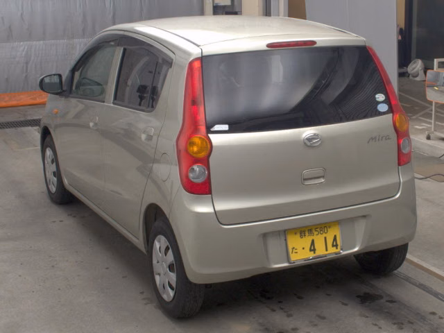 DAIHATSU MIRA