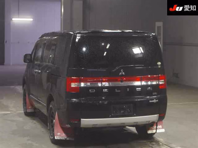 MITSUBISHI DELICA D:5