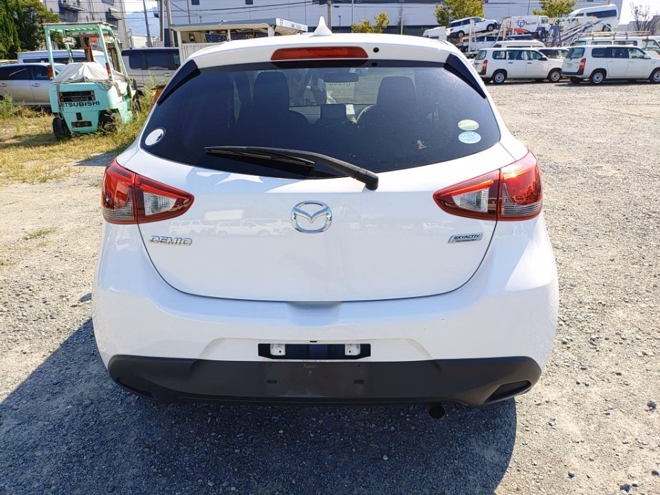 MAZDA DEMIO