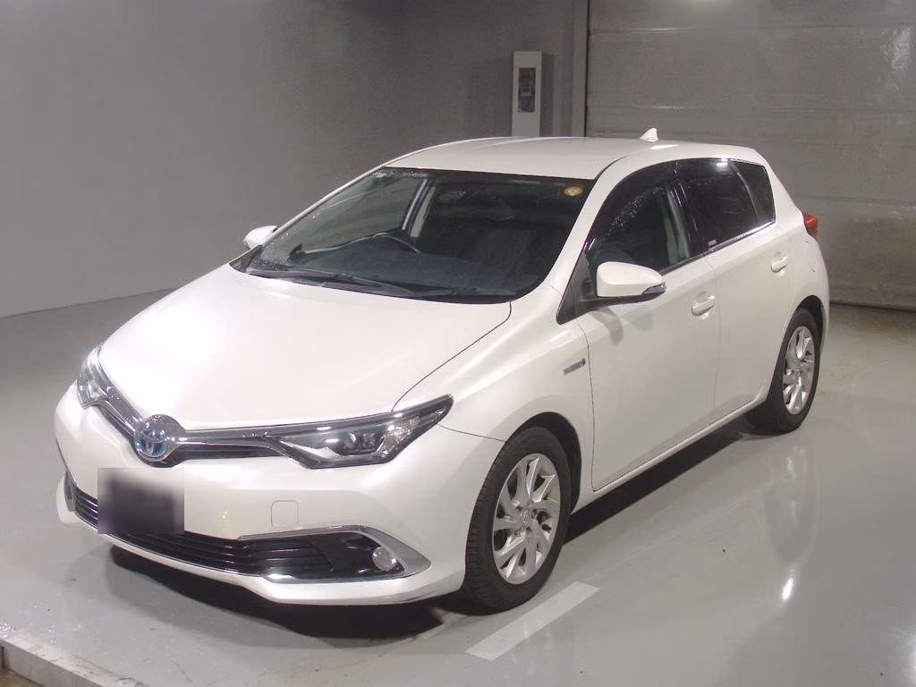 TOYOTA AURIS