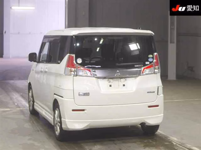 MITSUBISHI DELICA D:2