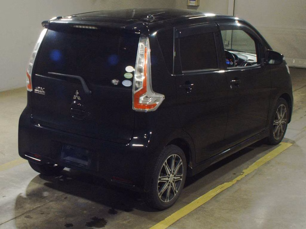 MITSUBISHI EK CUSTOM