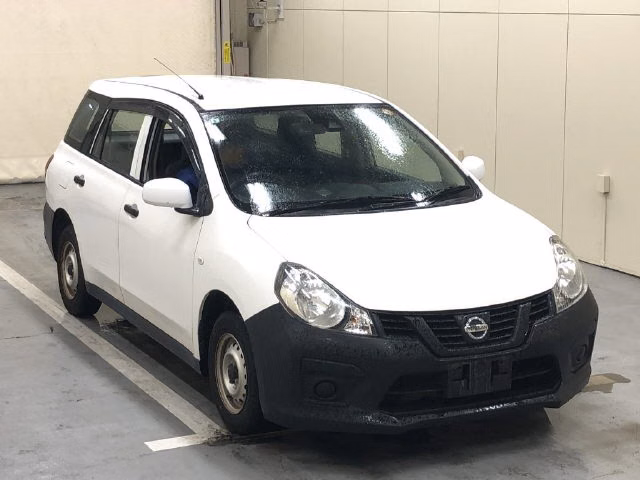 Nissan AD