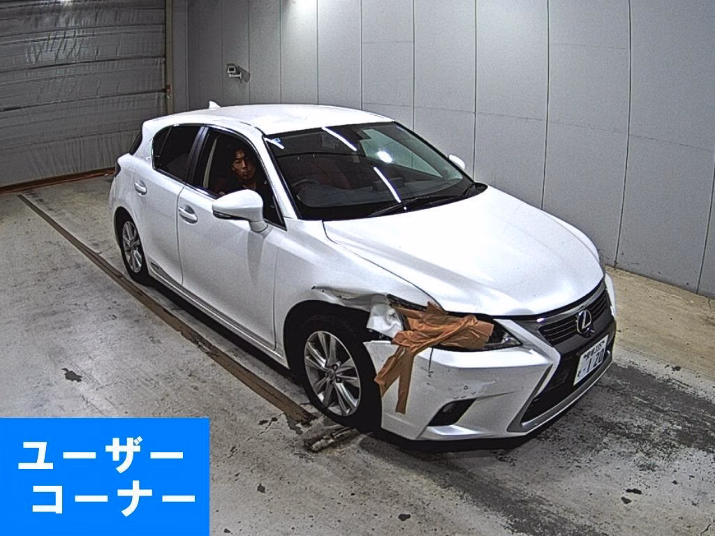 Lexus CT200h