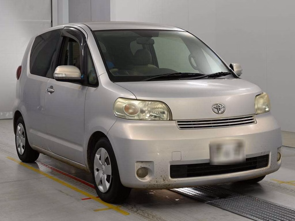 TOYOTA PORTE