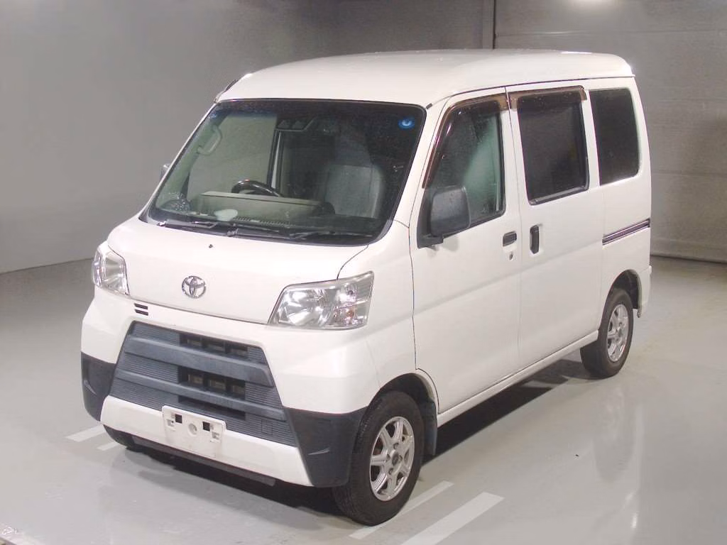 TOYOTA PIXIS VAN