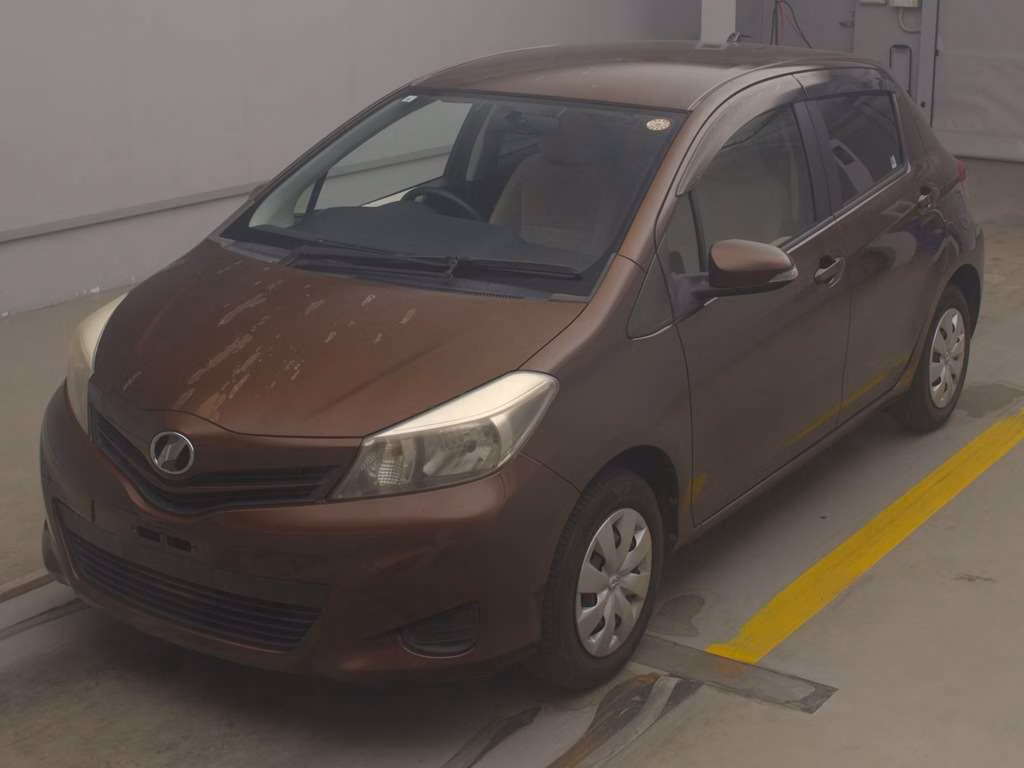 TOYOTA VITZ