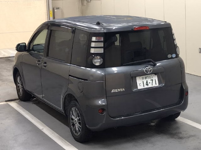 TOYOTA SIENTA