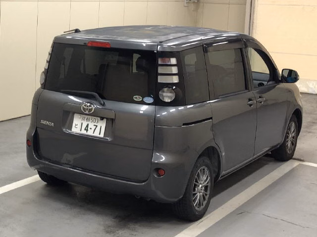TOYOTA SIENTA