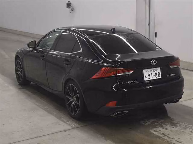 LEXUS IS300