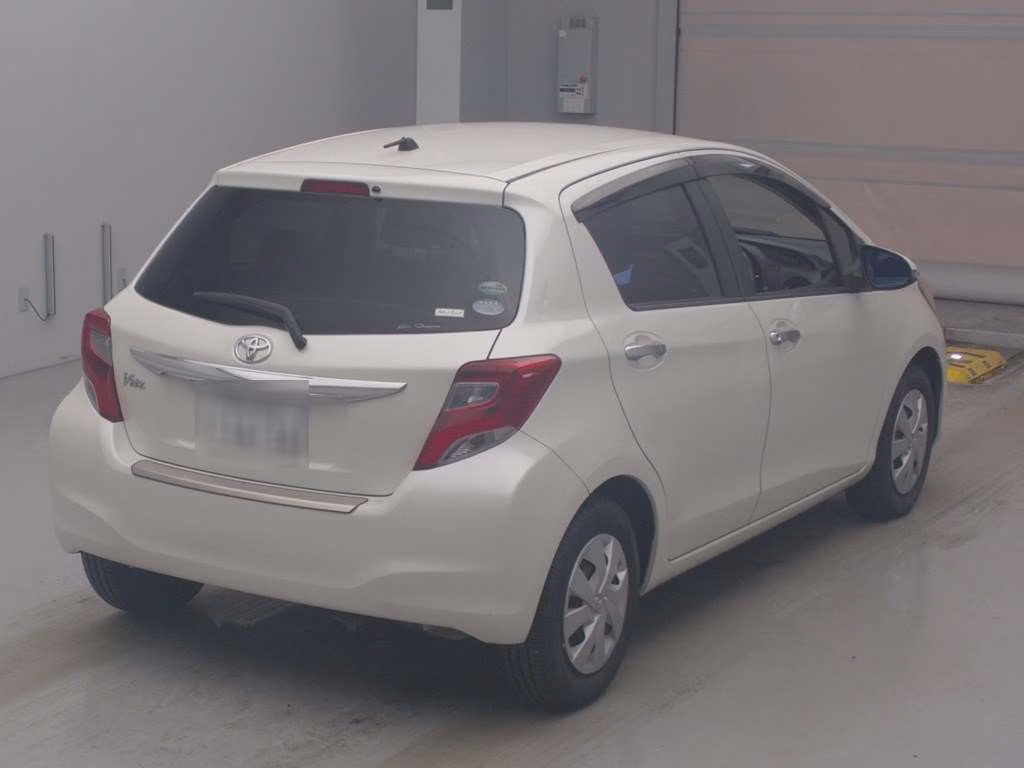 TOYOTA VITZ
