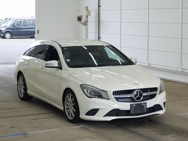 MERCEDES-BENZ CLA-CLASS