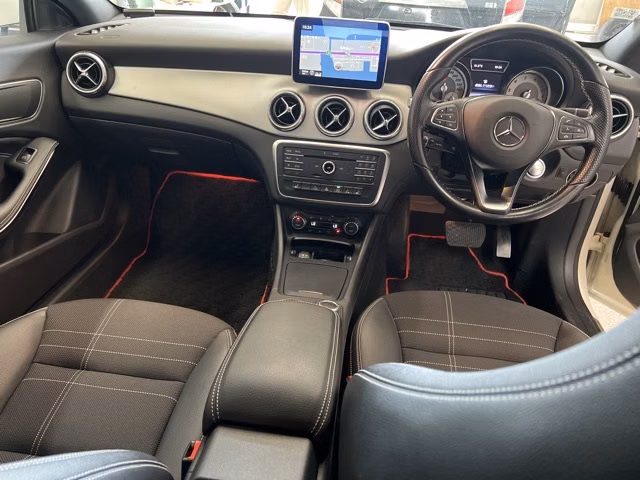 MERCEDES-BENZ CLA-CLASS