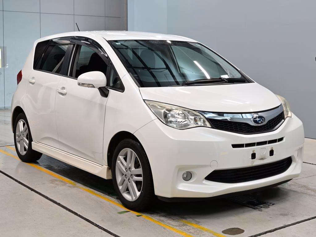 SUBARU TREZIA