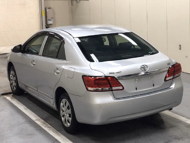 TOYOTA PREMIO