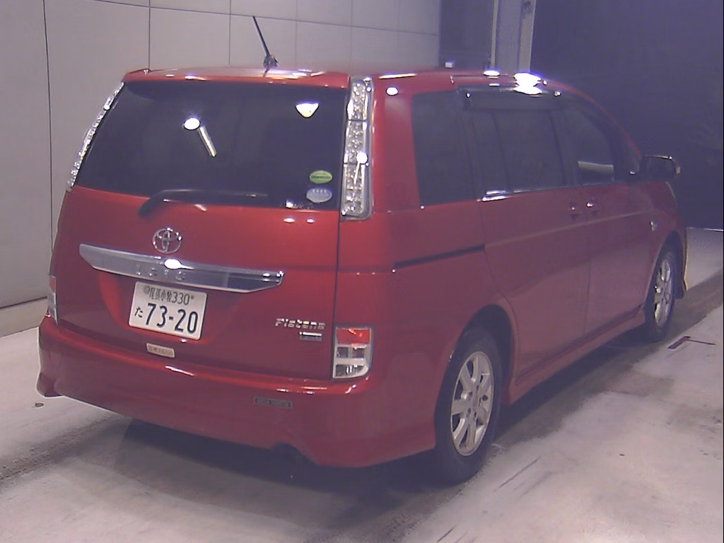 TOYOTA ISIS