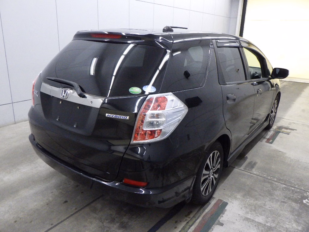 HONDA FIT SHUTTLE