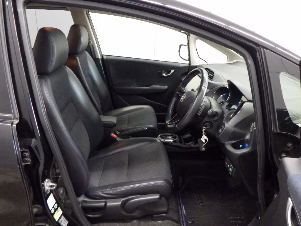 HONDA FIT SHUTTLE