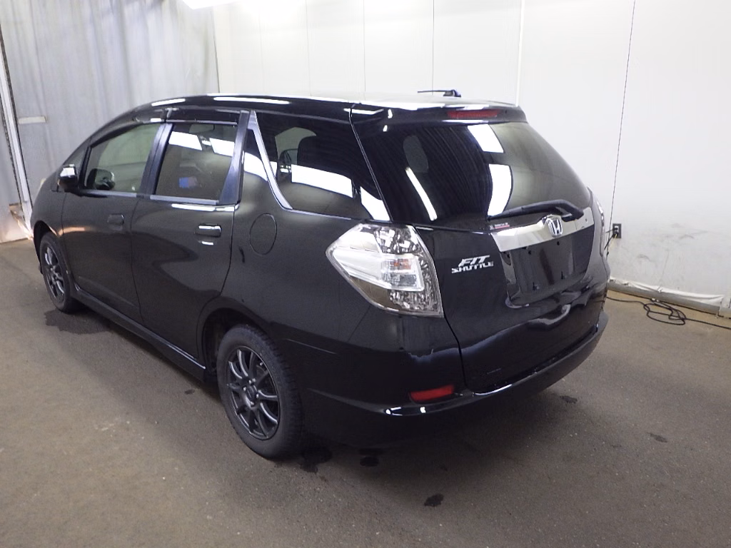 HONDA FIT SHUTTLE