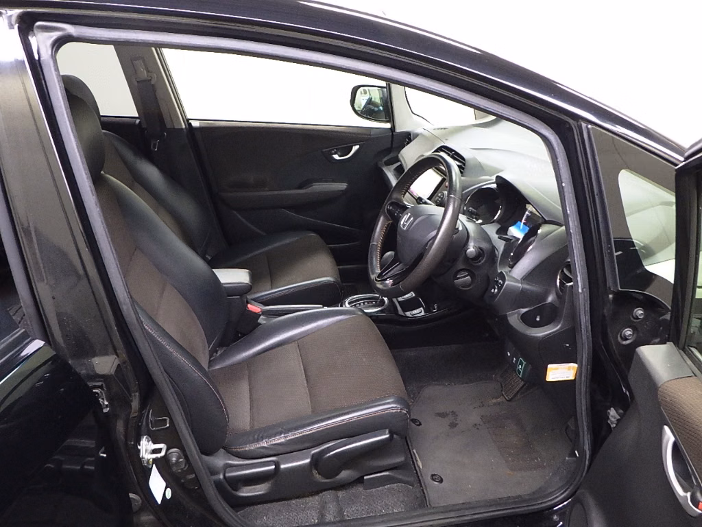 HONDA FIT SHUTTLE