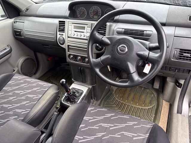NISSAN X-TRAIL