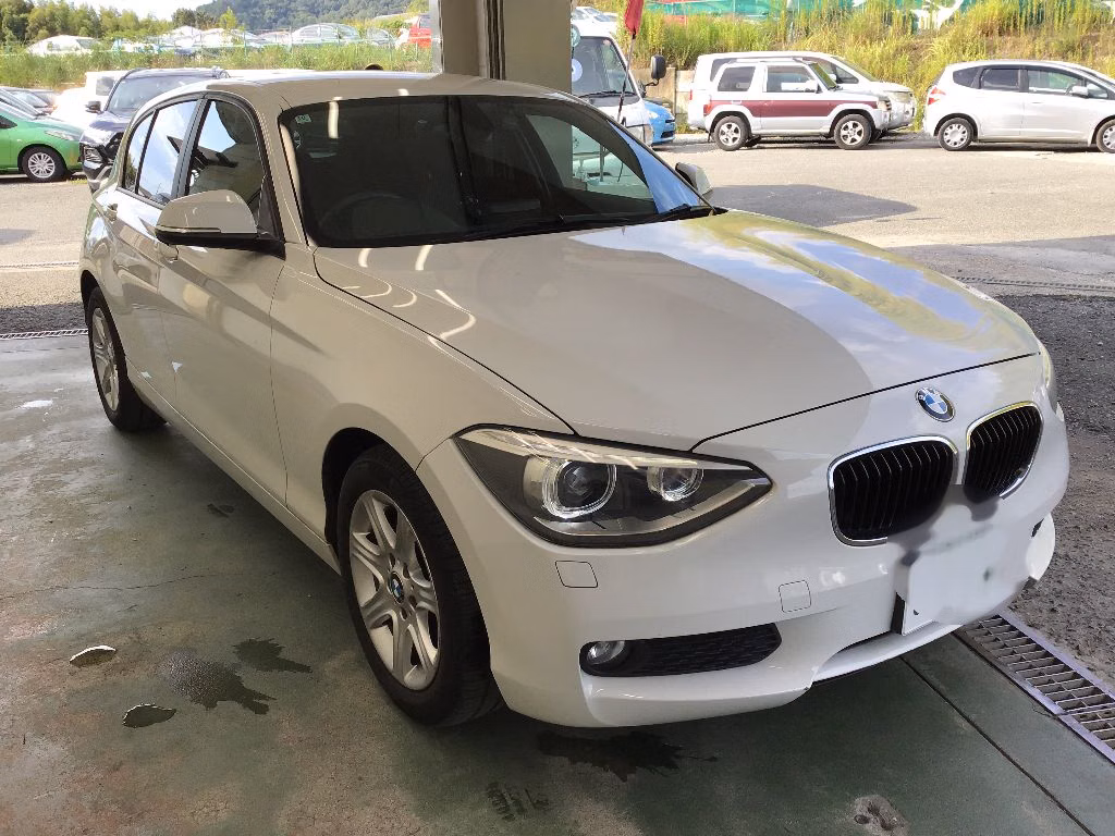 BMW 1-SERIES