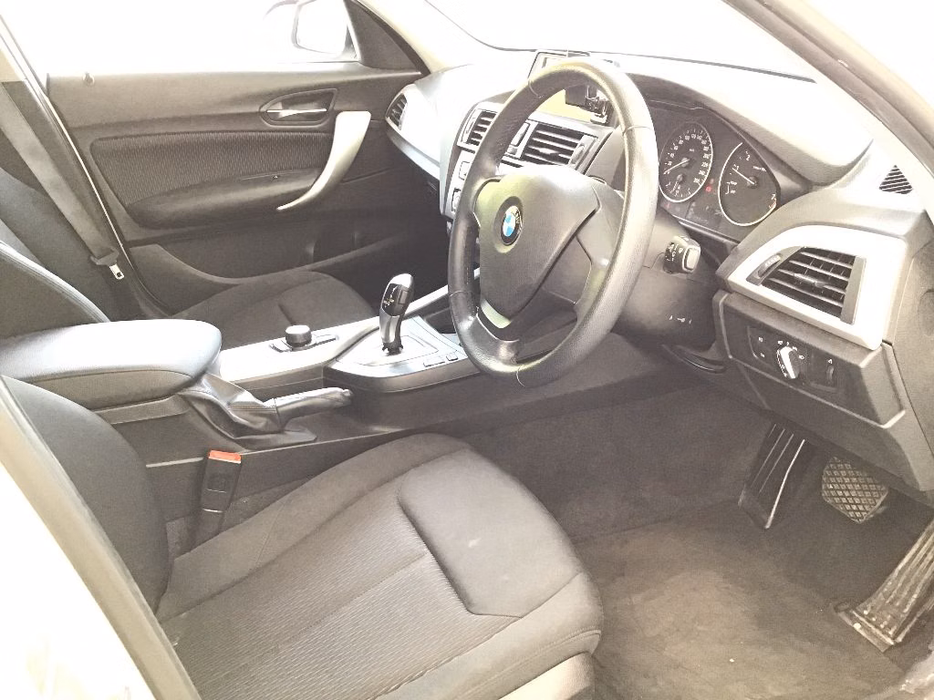 BMW 1-SERIES