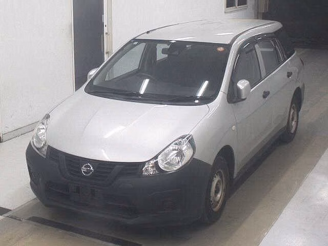 NISSAN AD